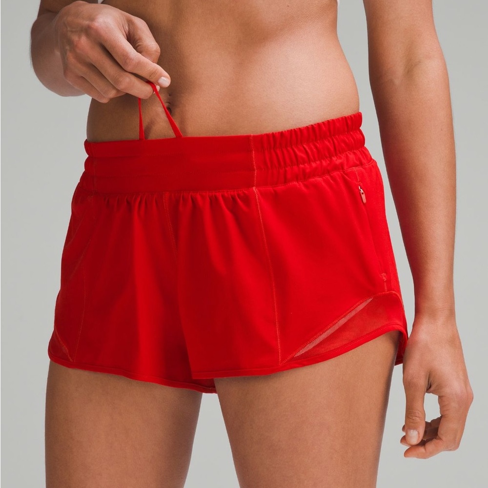 Lululemon Hotty Hot Low-Rise Lined Short 4”